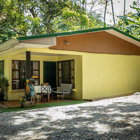Casa Tucanes Manuel Antonio Exteriör bild