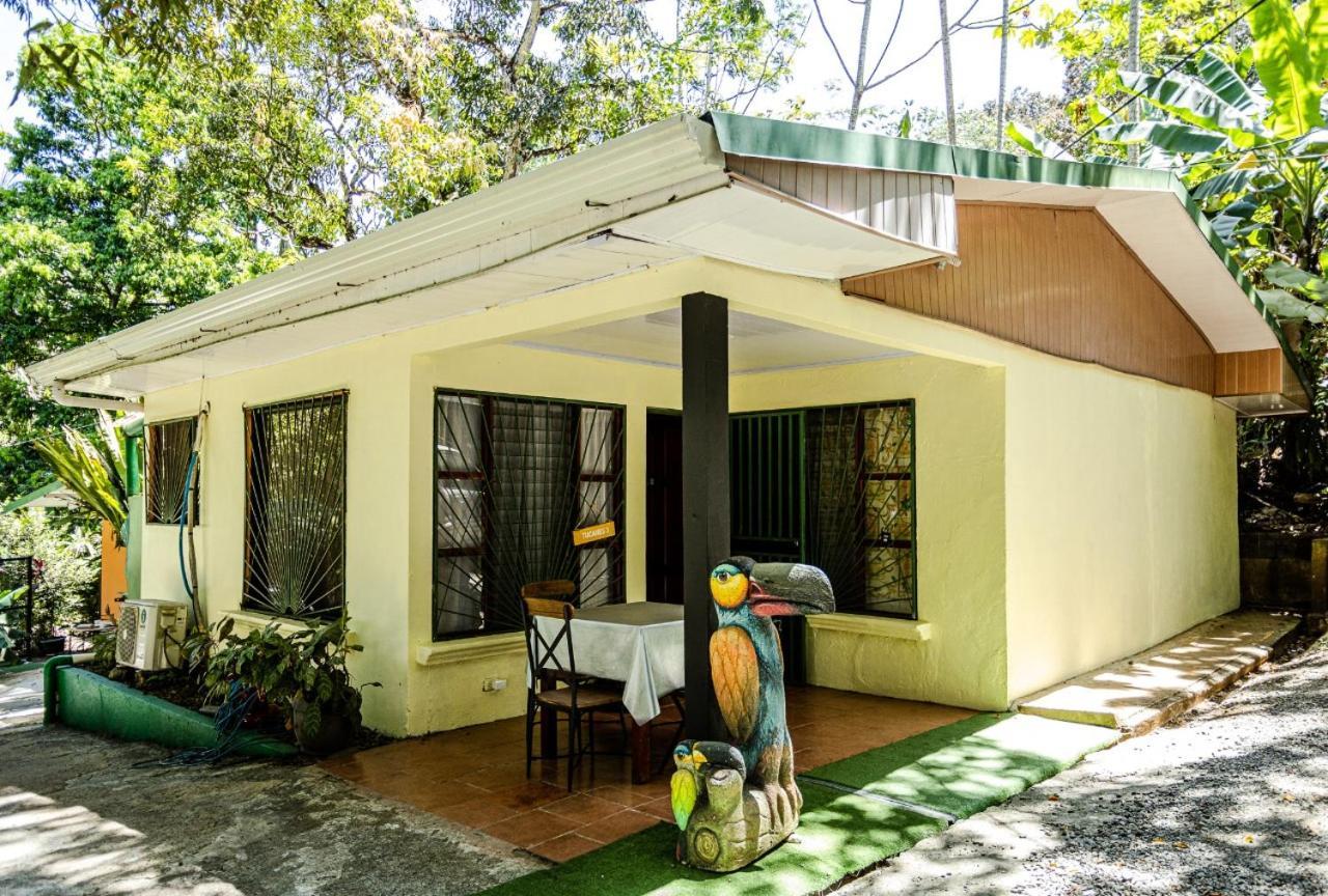 Casa Tucanes Manuel Antonio Exteriör bild