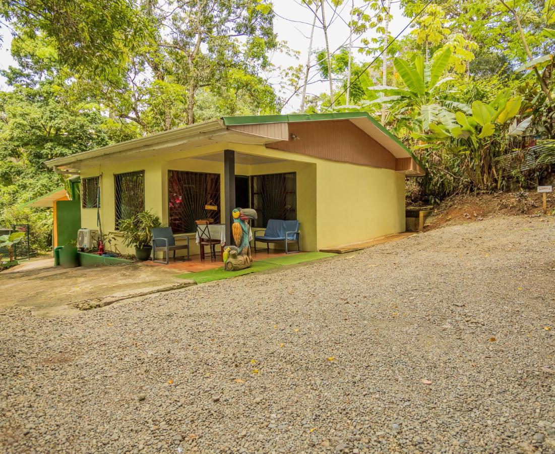 Casa Tucanes Manuel Antonio Exteriör bild