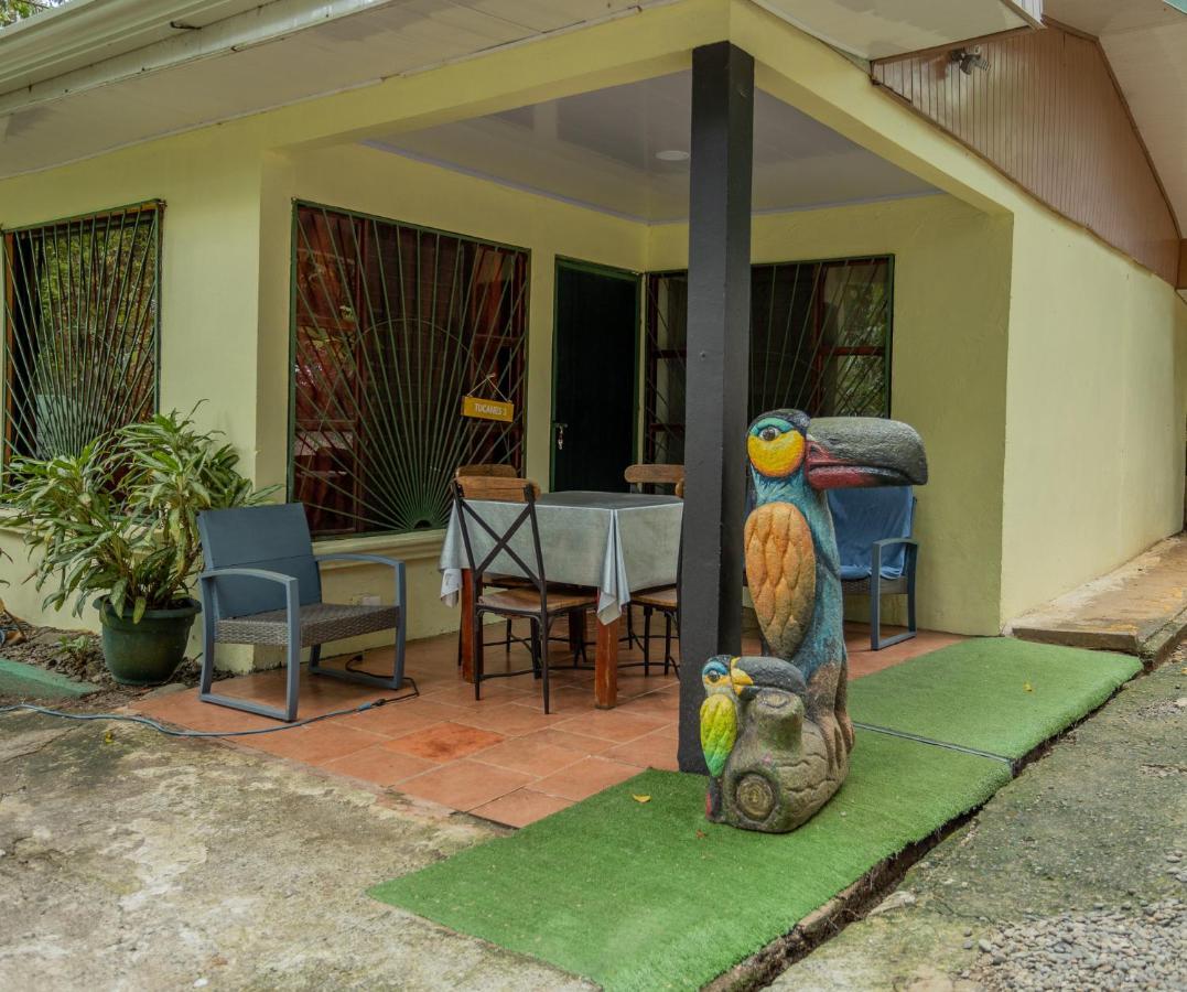 Casa Tucanes Manuel Antonio Exteriör bild