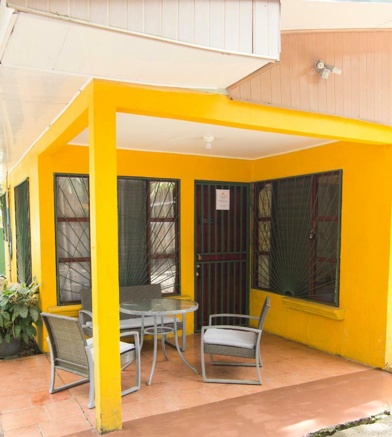 Casa Tucanes Manuel Antonio Exteriör bild