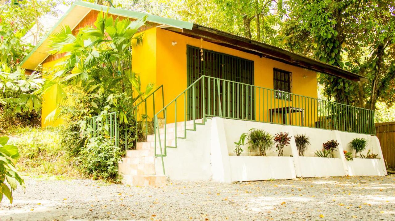 Casa Tucanes Manuel Antonio Exteriör bild